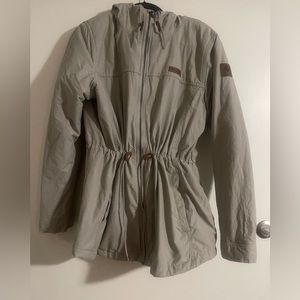 Very lightly worn (maybe 2x)Columbia women's jacket.
